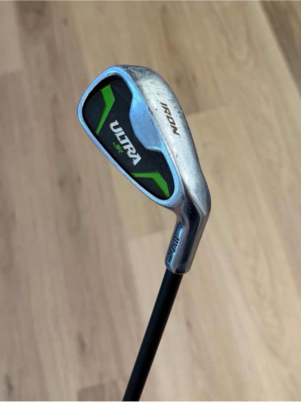 Wilson Ultra JR Iron Right Handed Junior Flex Golf Club Silver Green Black